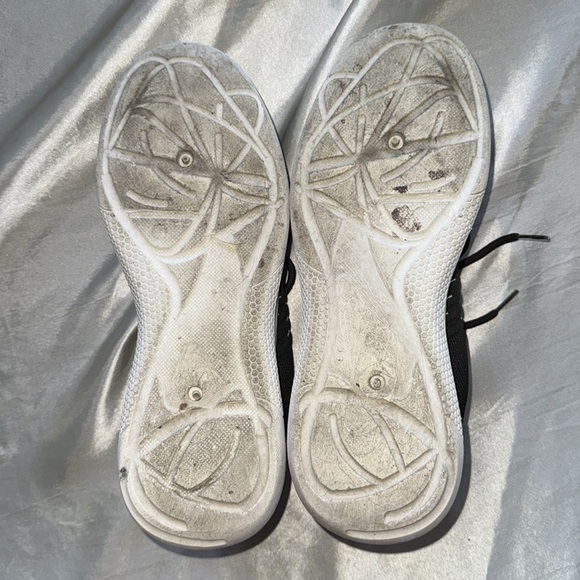 Danskin Energy Black White Sneakers Lightweight Stretch Knit Upper Size 9.5 - Picture 7 of 11